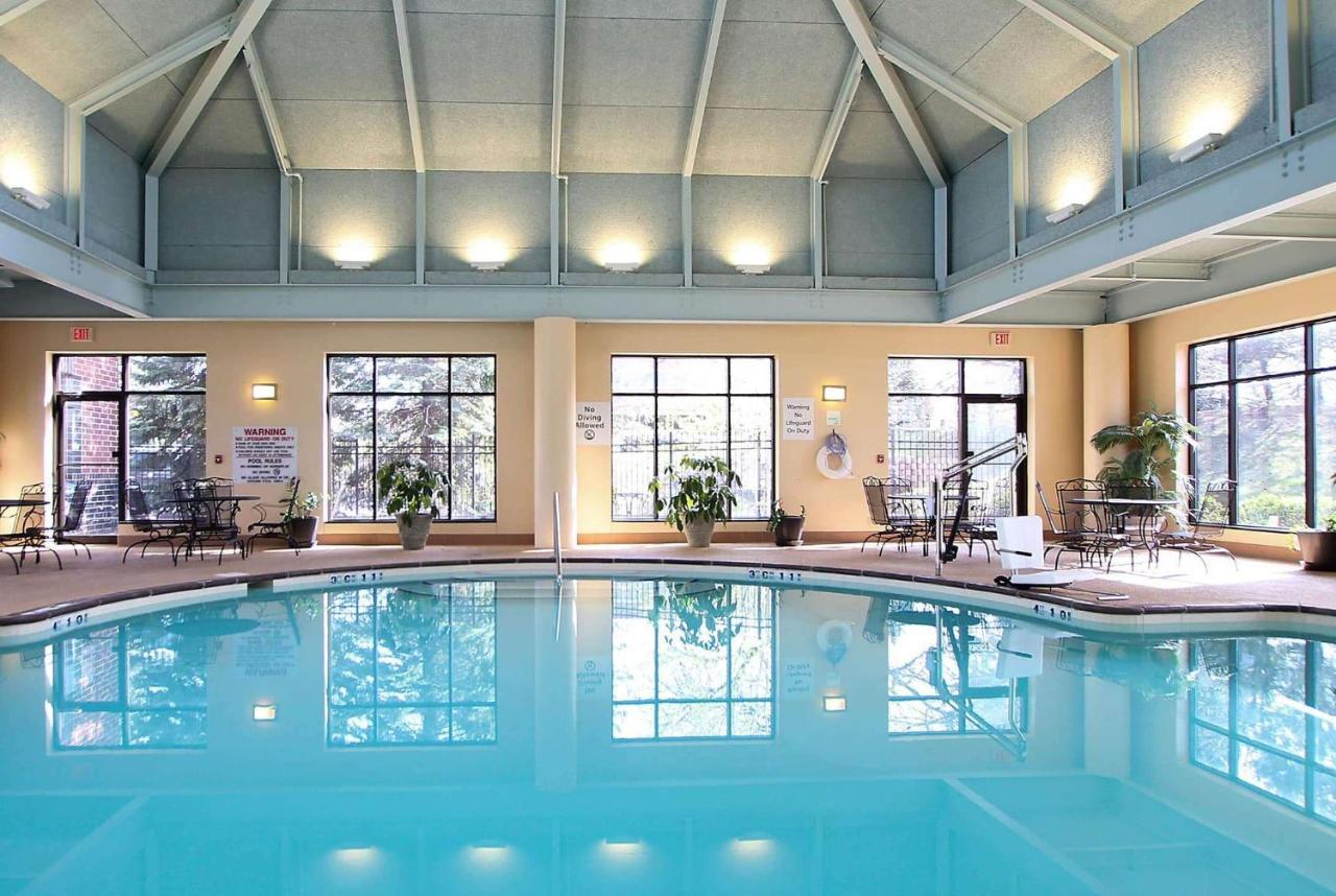 Ramada By Wyndham Minneapolis Airport - Eagan Luaran gambar