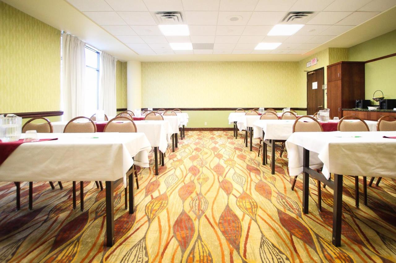 Ramada By Wyndham Minneapolis Airport - Eagan Luaran gambar