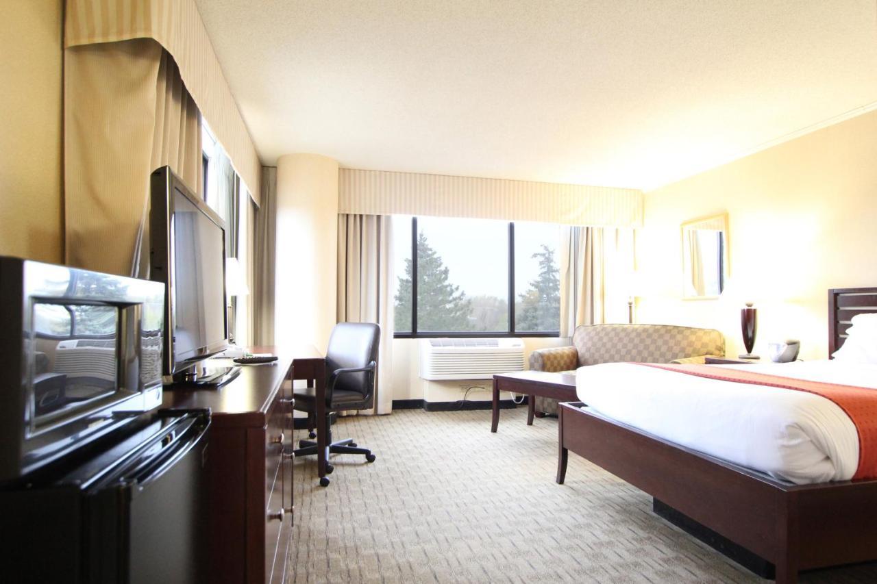 Ramada By Wyndham Minneapolis Airport - Eagan Luaran gambar